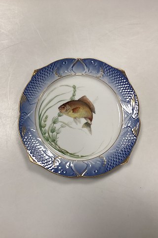 Royal Copenhagen Blue Fish Service Plate No. 19/3002