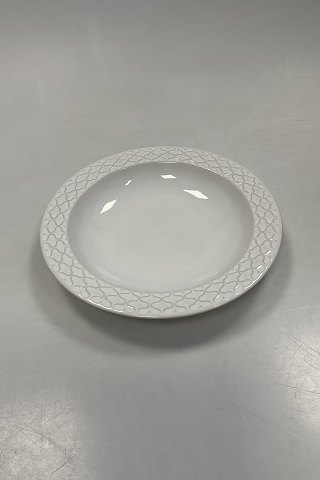 Bing and Grondahl / Kronjyden Hvid Cordial Deep Plate No. 322