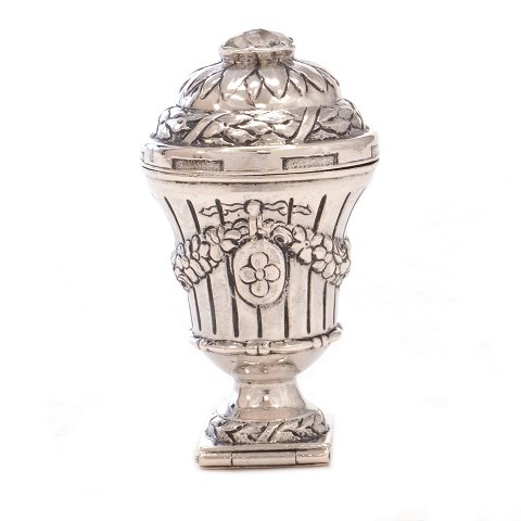 item no: 940 E