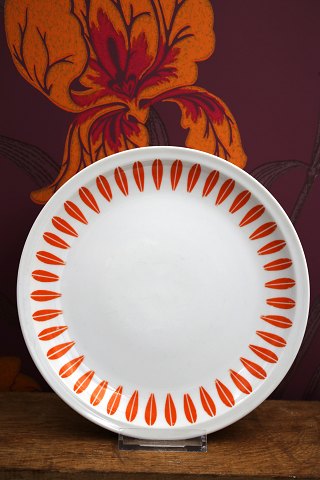 Retro frokost tallerken fra Lyngby Porcelæn (Danild) fra 60érne.i mønsteret Orange Lotus...