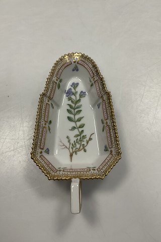 Kongelig Porcelæn Flora Danica skål med hank No. 20/3542