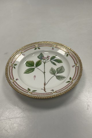 Royal Copenhagen Flora Danica Salat Tallerken No. 20/3573