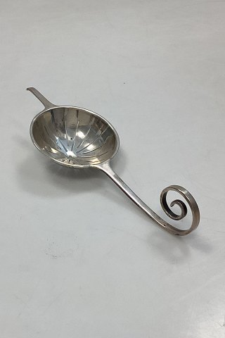 Evald Nielsen Sterling Silver Tea Strainer Anno 1928