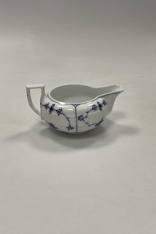 Royal Copenhagen Musselmalet Riflet Flødekande No. 56