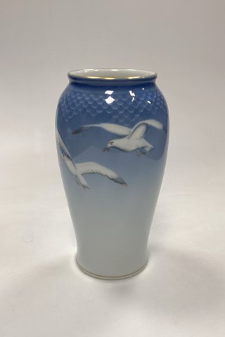 Bing and Grondahl Seagull with Gold Vase No. 203 or 682