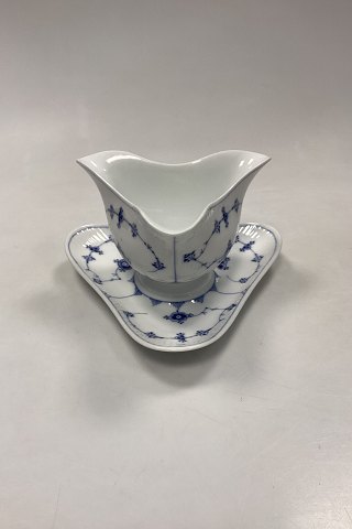 Royal Copenhagen Musselmalet Riflet Trekantet Sauceskål No. 203