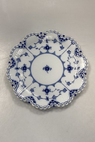 Royal Copenhagen Musselmalet Helblonde Kagefad No. 1062