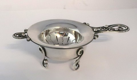 S. Chr. Fogh, København (SCF). Tesi med underskål i sterlingsølv (925). Længde 13,7 cm.
