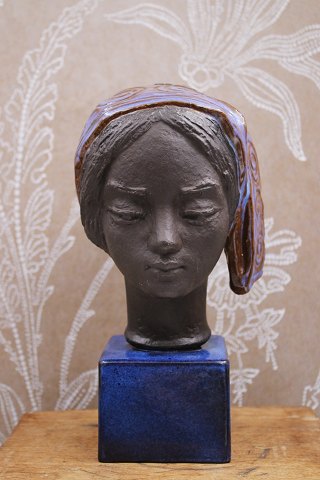 Johannes Hedegaard stoneware female bust from Royal Copenhagen.JH3278...