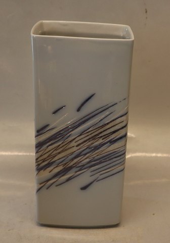 22784 Kgl. Vase 23 x 10,5 cm Ivan Weiss 1984 Kongelig Dansk Porcelæn