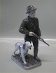 B&G figurB&G 2328  Jæger med hund Svend Jespersen 29  cm