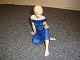Kgl. figur Dame med fugl nr. 27, i første sortering. 5000 m2 udstilling.