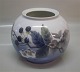 Kongelig Dansk 288-42b Brumbær Kuglevase  ca 14 x 18 cm 