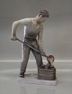 B&G figurB&G 2335 Støberi arbejder Svend Jespersen 30 cm Bronzestøber