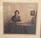 Opus 43."Hendrik" Læsende mand ved bord. Lysmål 48.8 x 48.4 cm. Mezzotint. Sort 1924 #43 ad 200 Signeret Peter Ilsted Flot sølvramme 72 x 68 cm