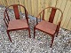 2 hvilestole "Kinastolen" af Hans J. Wegner model 4283. 5000 m2 udstilling.