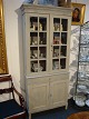 Glasvetrine, Guvstaviansk stil. År 18805000m2 Udstilling.