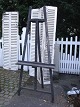 Gammelt Fransk  kunstmaler staffeli.Fin sort patineret farve.H:190cm. B:80cm.