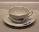 Kongelig Dansk Porcelæn Blå Blomst Juliane Marie 10-12060 Tekop 5 x 10,2 cm og underkop (12060-12490) 16 cm