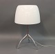 Foscarini -Lumiere Grande bordlampe med hvid skærm og aluminium stel Højde 45 cm B 26 cm .5000 m2 udstilling