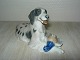 Kgl. figur af hund med fasan, i 1. sortering.5000m2 udstilling.