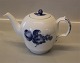 Danish Porcelain Blue Flower braided Tableware 8122-10 Small Teapot, round 14 x 22 cm (3 cups)