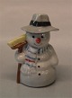 Royal Copenhagen figurine 0768 RC Snowman, Father with broon, Winther series figurine 7 cm (1021768) Sven Vestergaard