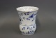 B&G porcelæn sommerfugl. Lille vase med guldkant nr. 25 og lavet mellem 1915-1947.5000m2 udstilling.
