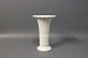 Hvid "Hetsch" vase designet af Gustav Friedrich Hetsch til Royal Copenhagen.5000m2 udstilling.