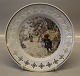 Bing & Grøndahl  Carl Larson B&G 1980 Carl Larssons platte - serie 4 - motiv nr. 4 "Æbleplukning" Malt i 1904, 21,5 cm
