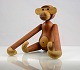 Ældre Kay Bojesen abe i teak.19 cm