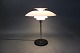 PH80 bordlampe af Poul Henningsen og Louis Poulsen.