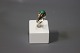 Guldring i 14 kt. med grøn jade, indgraveret K.J.D.