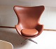 Ægget designet af Arne Jacobsen i 1958 og fremstillet af Fritz Hansen.5000m2 udstilling.