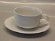 081 Lav kaffekop/tekop 5,5 cm og 073 underkop 14,5 cm Royal Copenhagen hvid Magnolia