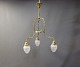 Loftlampe i messing og i Jugendstil. Lampen er fra 1910 og er nyligt istandsat.5000m2 udstilling.