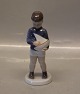 B&G figur B&G 2380 Dreng med sejlbåd 18 cm, Claire Weiss