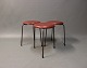 3 Dot skamler, model 3107, designet af Arne Jacobsen og fremstillet af Fritz Hansen.5000m2 udstilling.