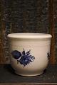 Porcelain flowerpot holder in Blue Flower of Royal Copenhagen.10/8240.