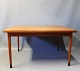 Spisebord i teak med 2 udtræksplader af N.O. Møller og J.L. Møller fra 1960erne.5000m2 udstilling.