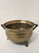 Trebenet malmgryde fra 1600-talletBemærk grydens vægt er 1.650 gramGrydens højde: 13cmDiameter med hank: 28,5cmIndvendig diameter: 21,5cm