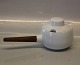 B&G porcelæn Hvid Koppel 515 Sovsekande med træhank og låg  9 x 27 cm