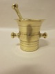 Morter af messingMorter med pistil/støderFra 1800-talletH: 9cm