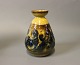 Keramik vase i gul og blå glasur af Herman A. Kähler.5000m2 udstilling.