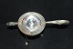 Tesi and keeps 1920 Wooden spoon Silver (Træske)Cohr SilverLength of teaspoon 15 cm. Height of keeping 5.5 cm.