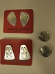 Øreclips af TinVintage øreclips Stemplet: Jørgen Jensen Denmark Pewter Handmade Design: Jørgen JensenVi har et bredt udvalg af tinsmykker