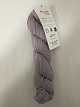 Andean Mist Økologisk BomuldAndean Mist bomuld er et certificeret økologisk naturprodukt fra PeruDen viste farve er: Lavender Twig, Farvenr. 15002Prisen er pr. nøgle med 50 gram bomuld