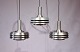 Sæt af 3 pendler med metal skærme og lakeret lilla indvendig fremstillet af Lyskær af dansk design fra 1960erne.5000m2 udstilling.