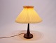 Bordlampe i palisander med Le Klint skærm og af dansk design fra 1960erne.5000m2 udstilling.