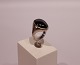 Ring med stor blodsten, stemplet W og af 925 sterling silver.5000m2 udstilling.
